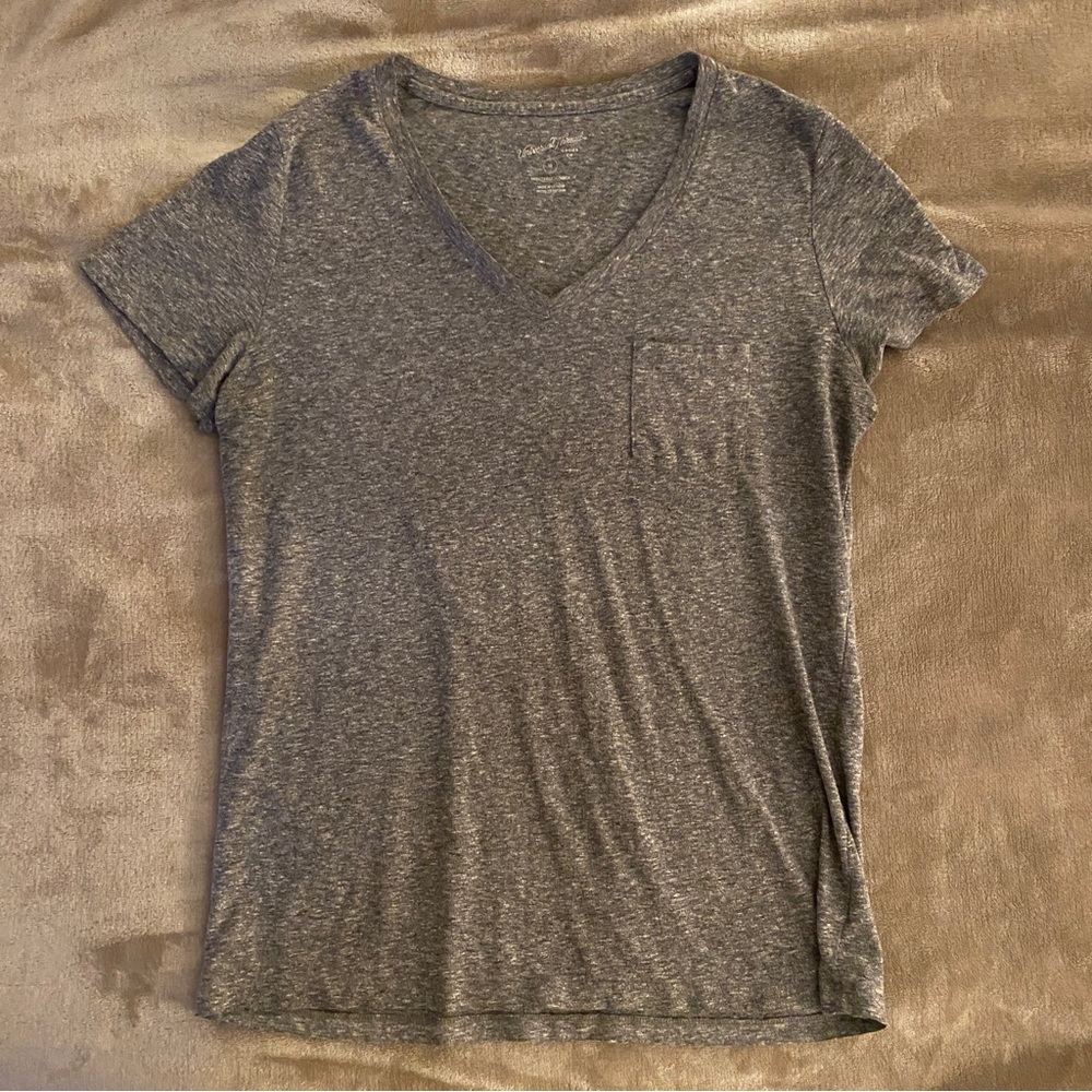 Universal Thread Dark Heather Gray T-shirt